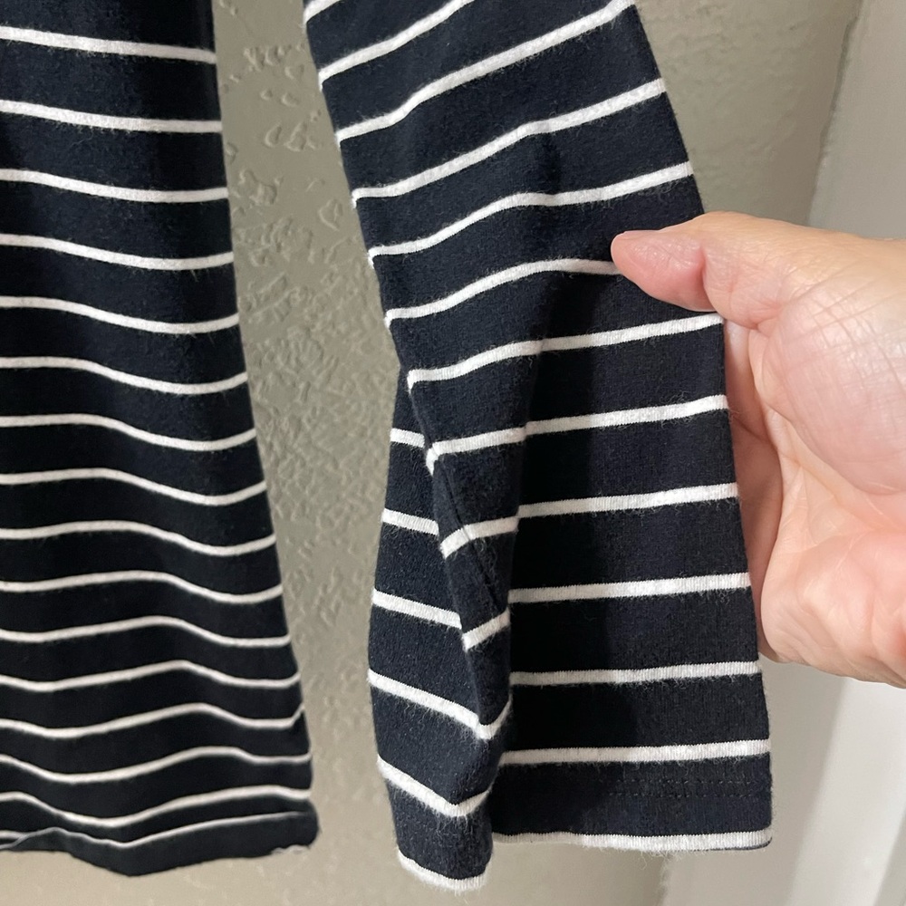 Joe Fresh Women’s Black/White Striped 3/4 Sleeve Top Size Small - Picture 2 of 5